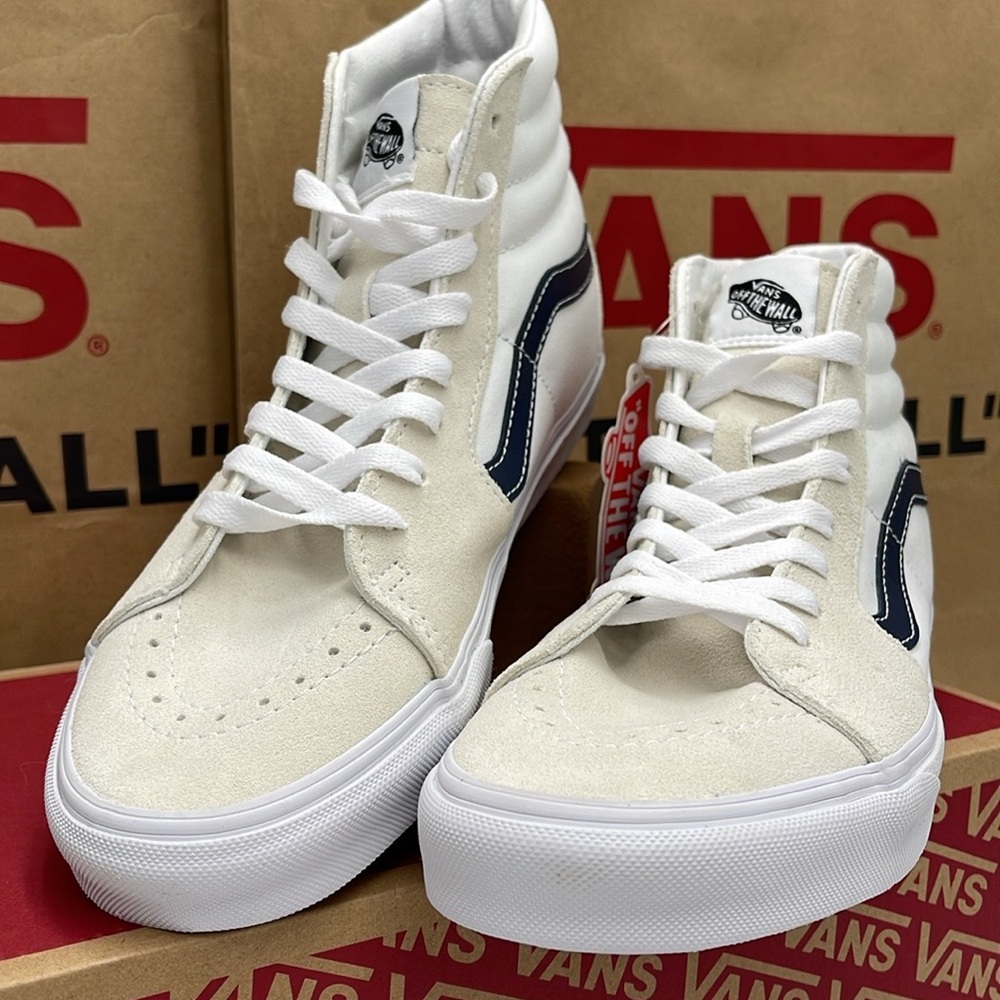 Vans Men’s Sk8-Hi (Classic Sport) Dress Blue
VN0A32QG9YG
White High-Top Sneakers - Picture 5 of 16